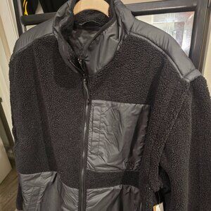 Brand New Vans Mens MTE SHERPA Highpile Jacket Black Size XL VN000M2KBLK NEW